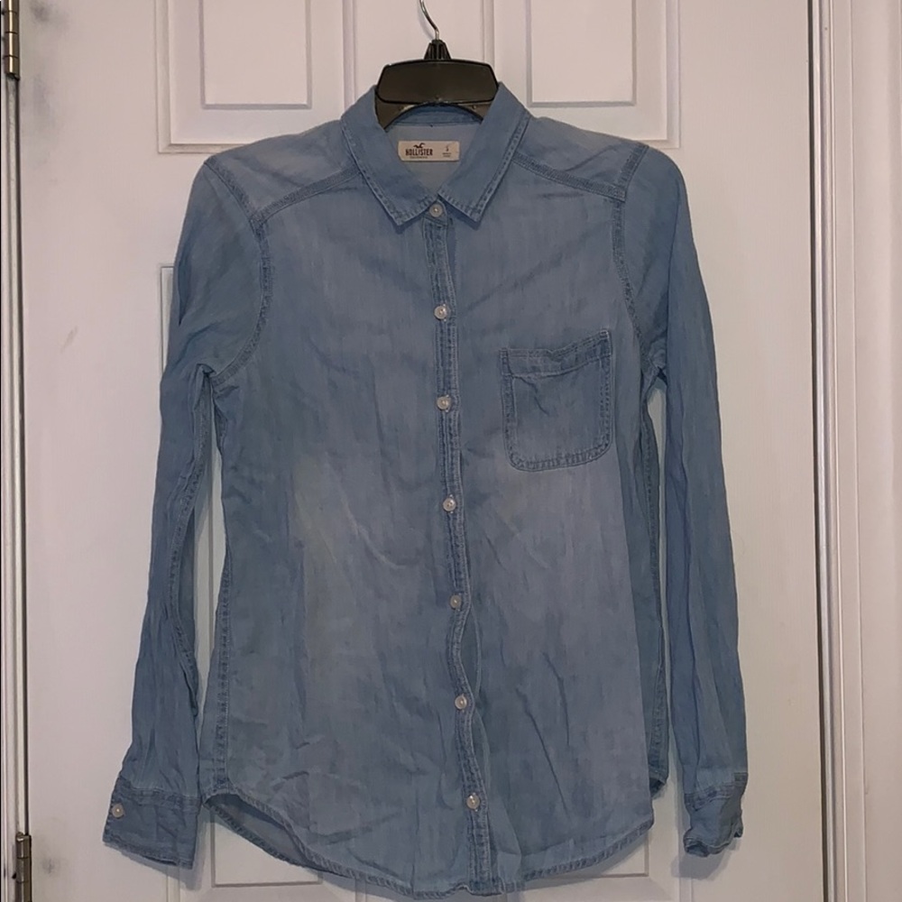 Holister button up